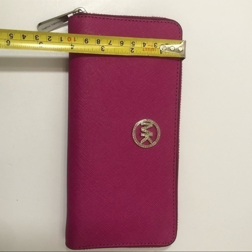 Michael kors pink logo zipper accordion wallet - Picture 9 of 12